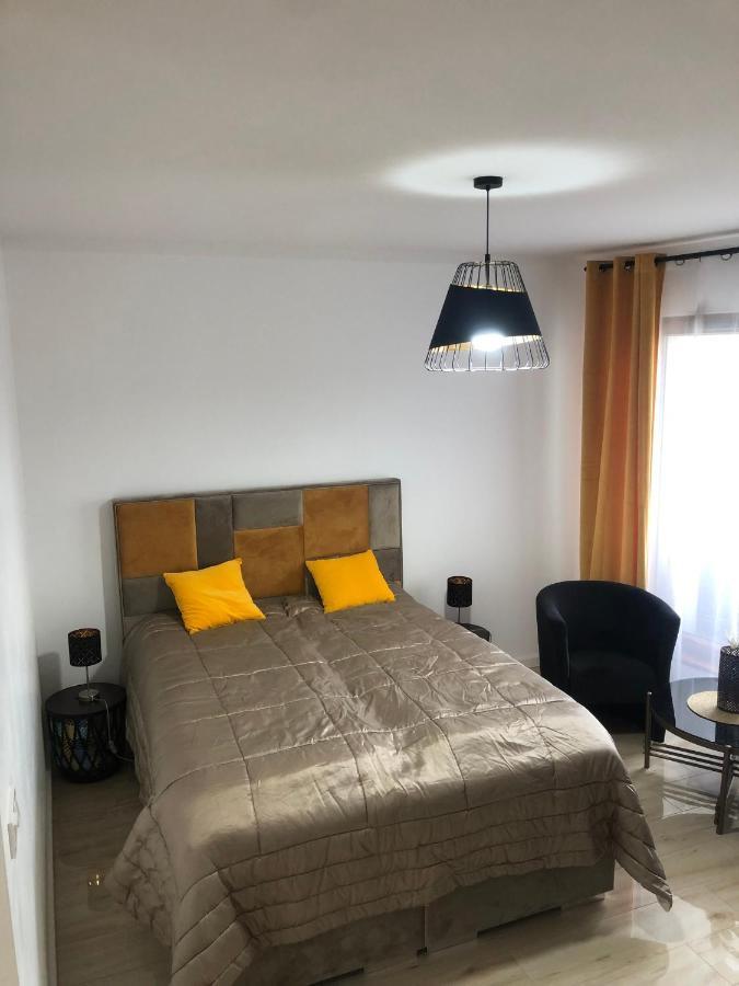 Golden Apartment Вроцлав Экстерьер фото